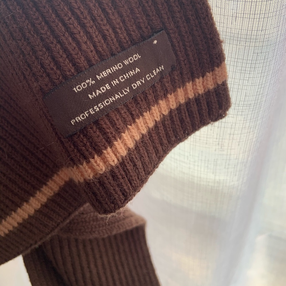 Coach Brown Ribbed Scarf - Picture 6 of 6
